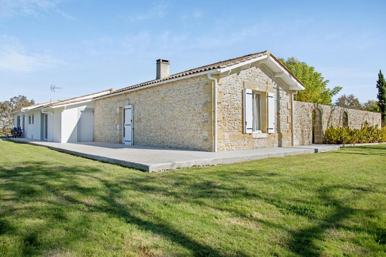 Villa Charmante A Saint-Germain-D'Esteuil Avec Piscine Privee Luaran gambar