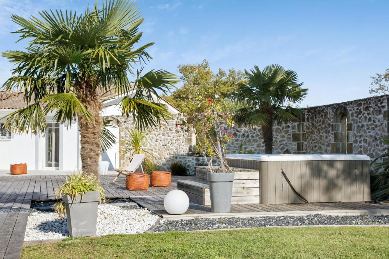 Villa Charmante A Saint-Germain-D'Esteuil Avec Piscine Privee Luaran gambar
